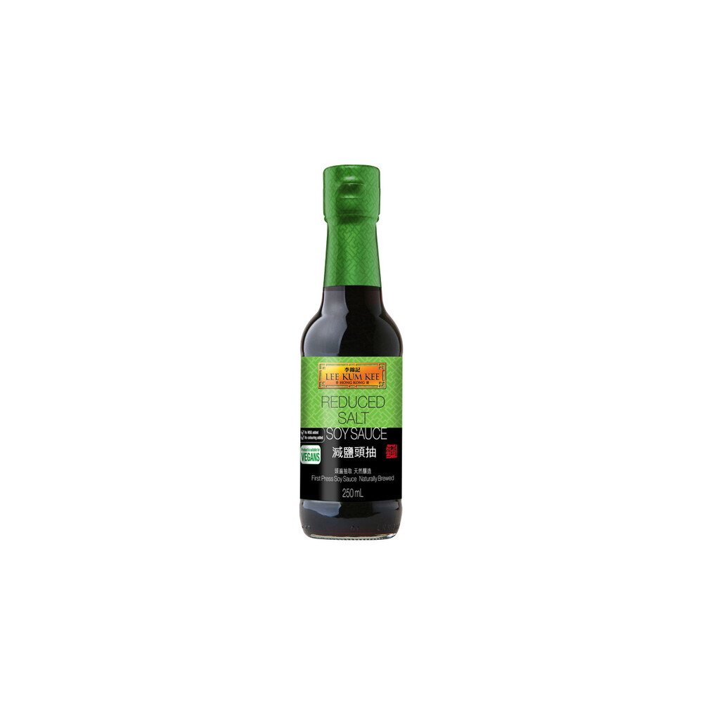Bouteille en verre de 250ml de la Sauce Soja en sel réduit de la marque Lee Kum Kee